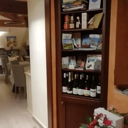 Il Roccolo Di Valcerasa * Treia